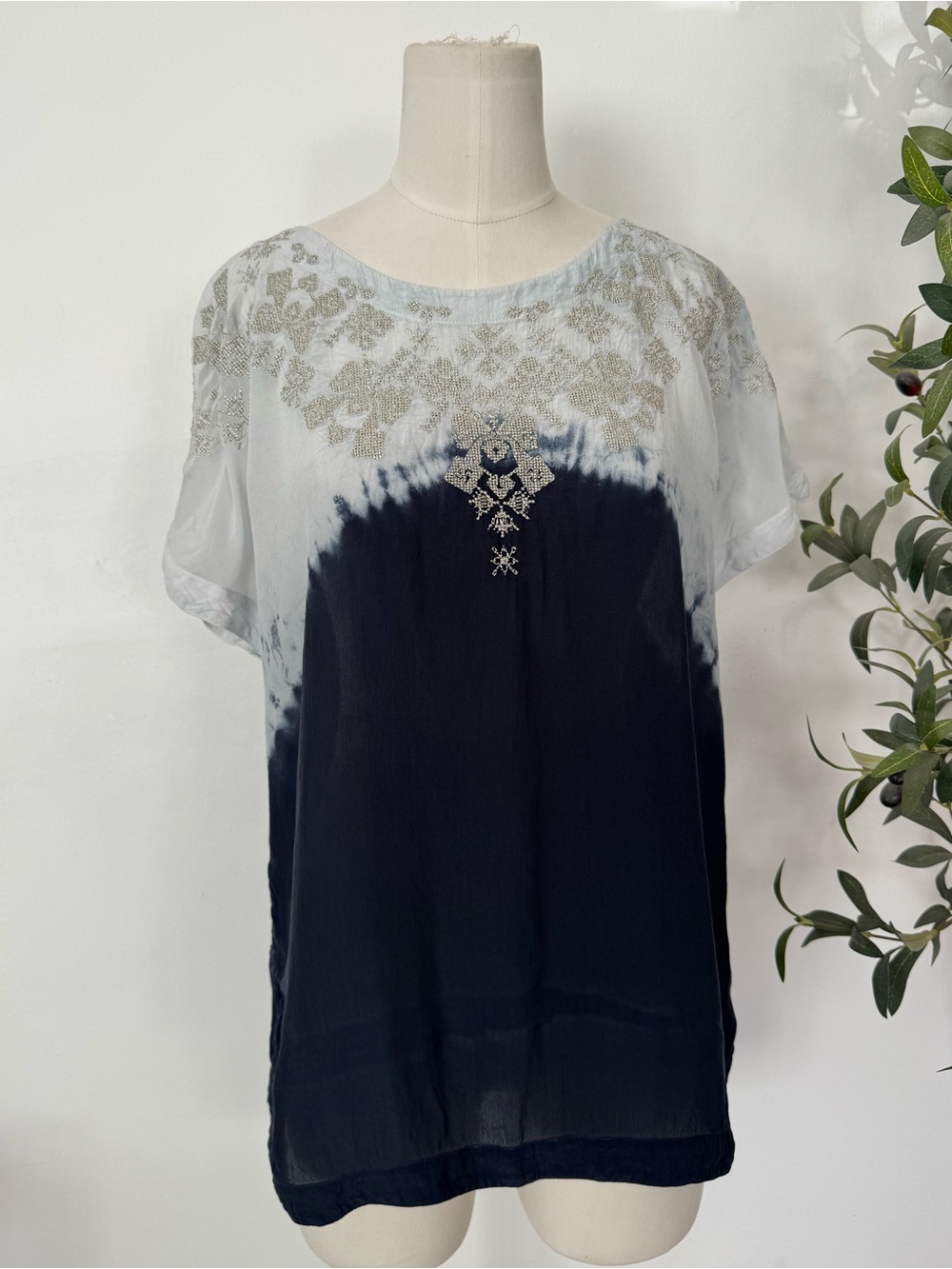 Floreat Tie Dye Embroidered Tunic Blouse – Size S – Boho Rayon Top